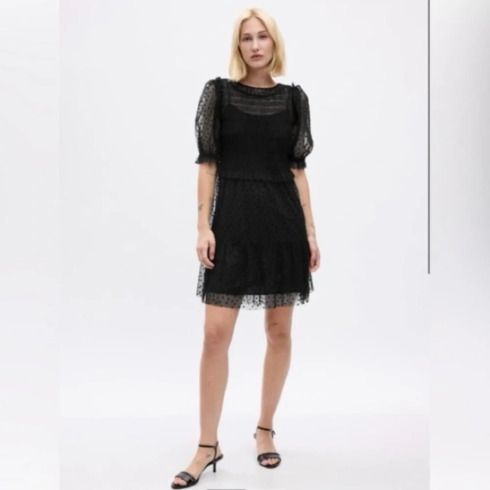 Gap Puff Sleeve Smocked‎ Mini Dress Size XS Black Mesh Swiss Dot Cocktail